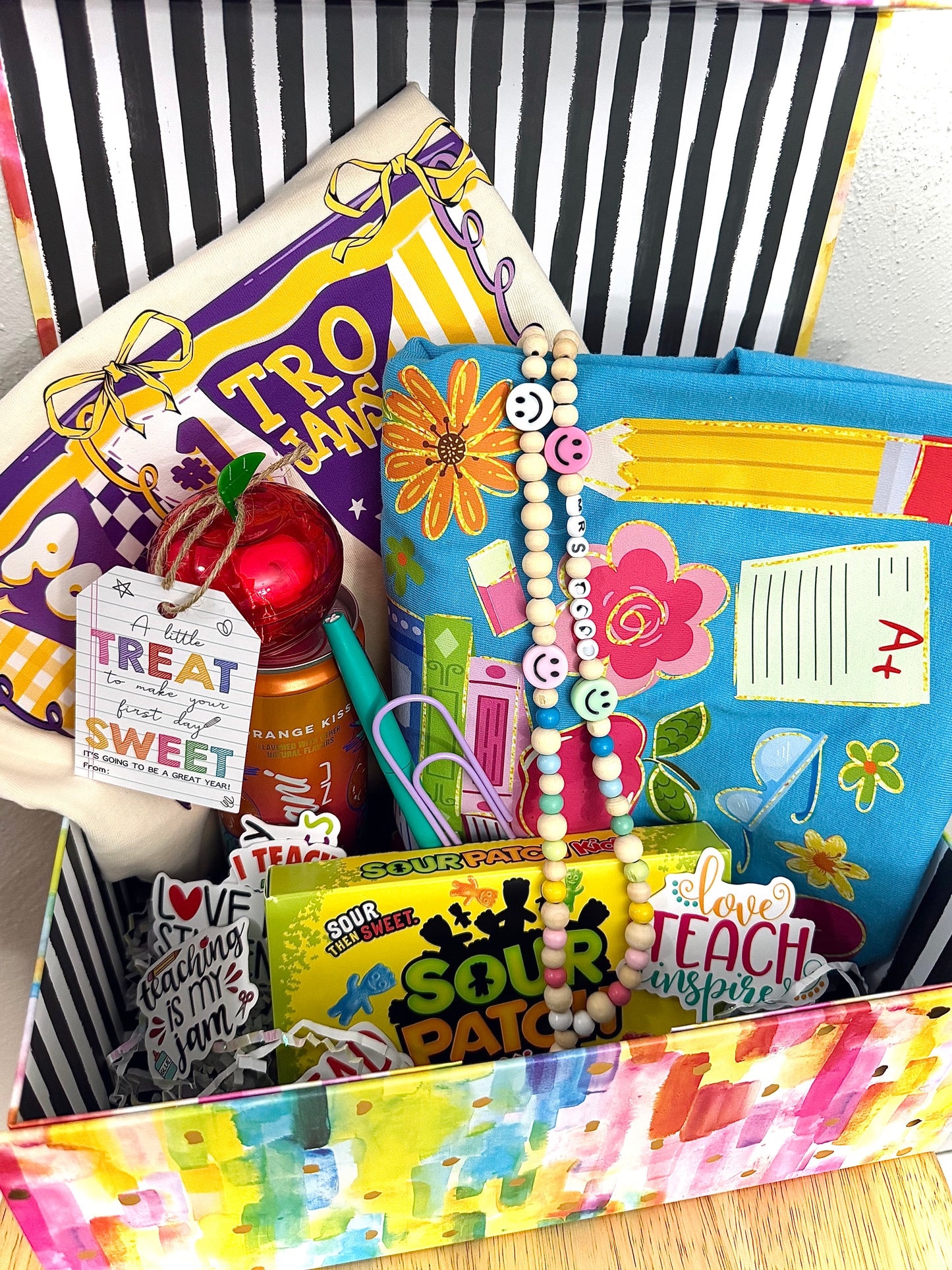 2 Tee Back to School Gift Box